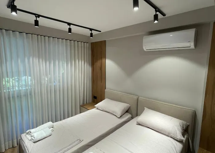 Apartment By Foot - Charm