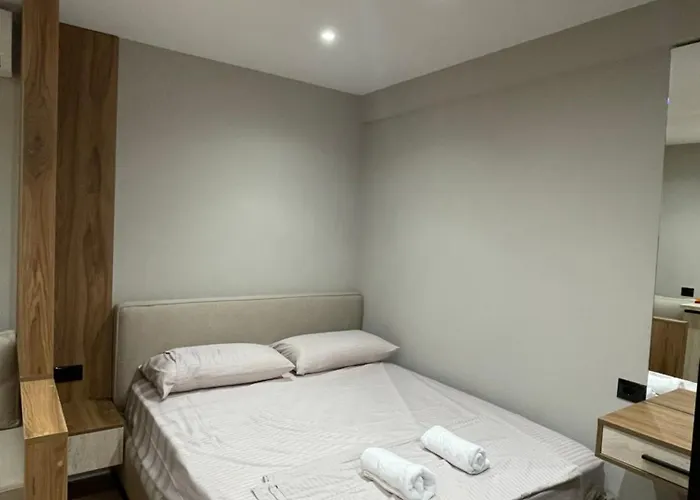 Apartment By Foot - Charm